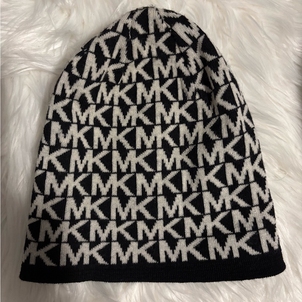 Michael Kors Monogram Reversible Beanie in Black and White